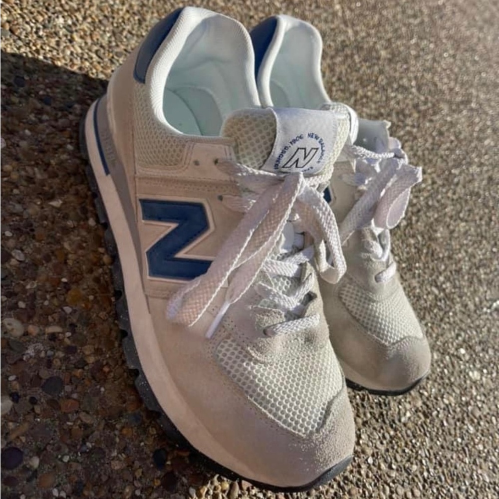 New balances size 8.5.